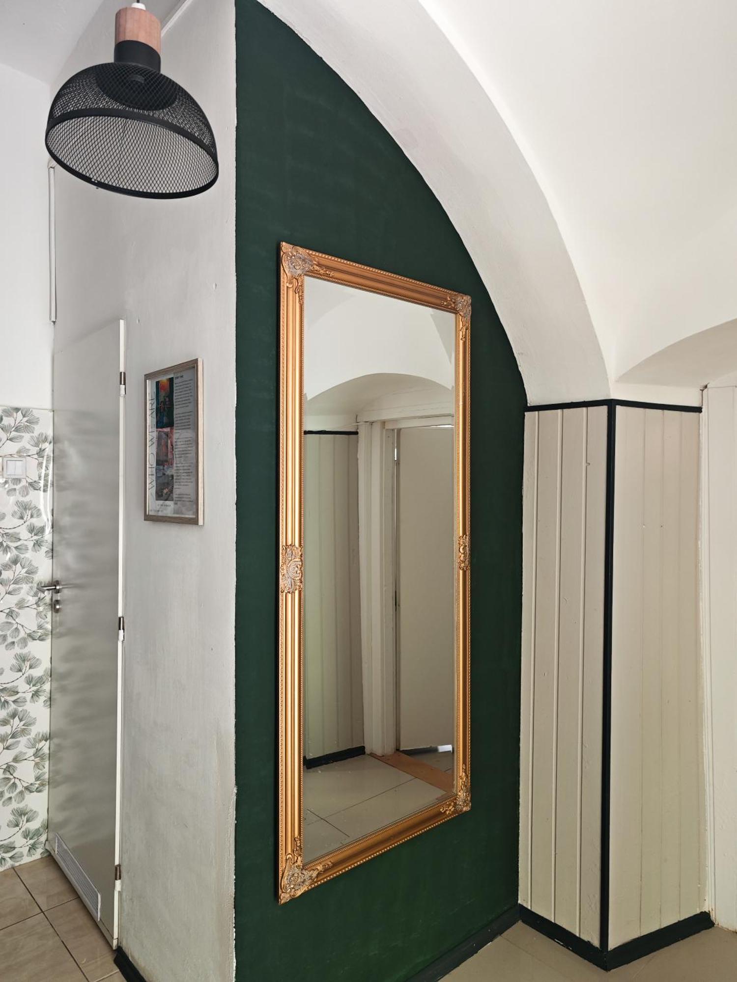 Vintage Room With Garden View Bratislava Exteriér fotografie